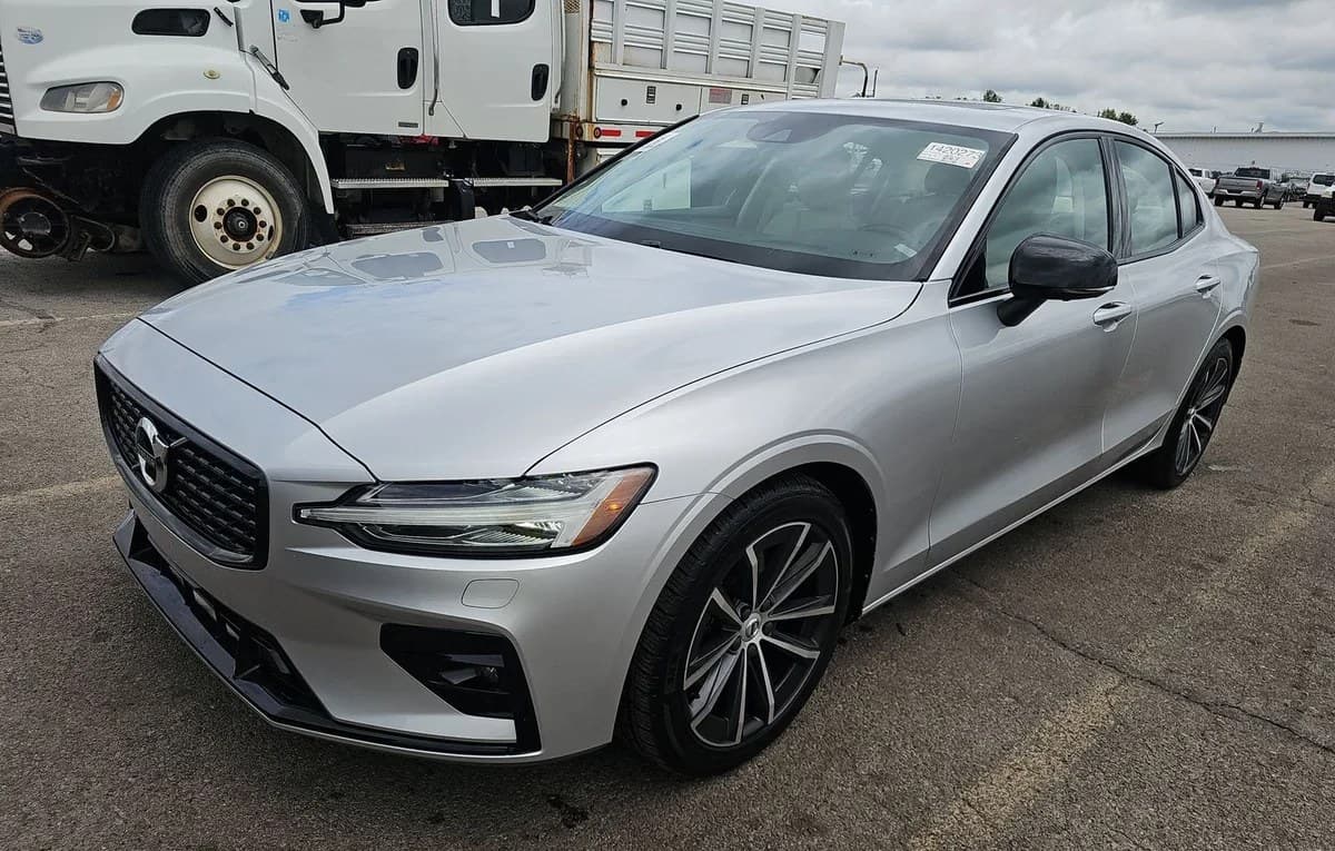 2022 VOLVO S60 B5 Inscription 2