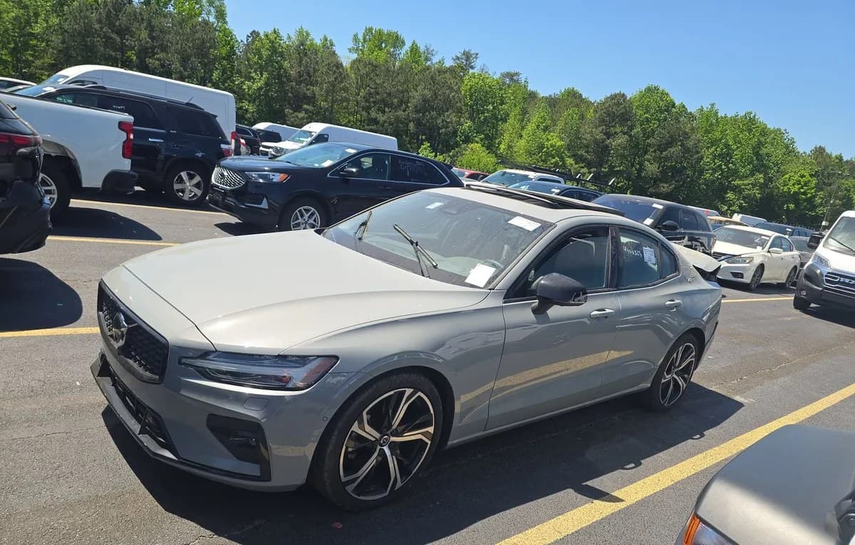 2024 VOLVO S60 B5 Plus 2