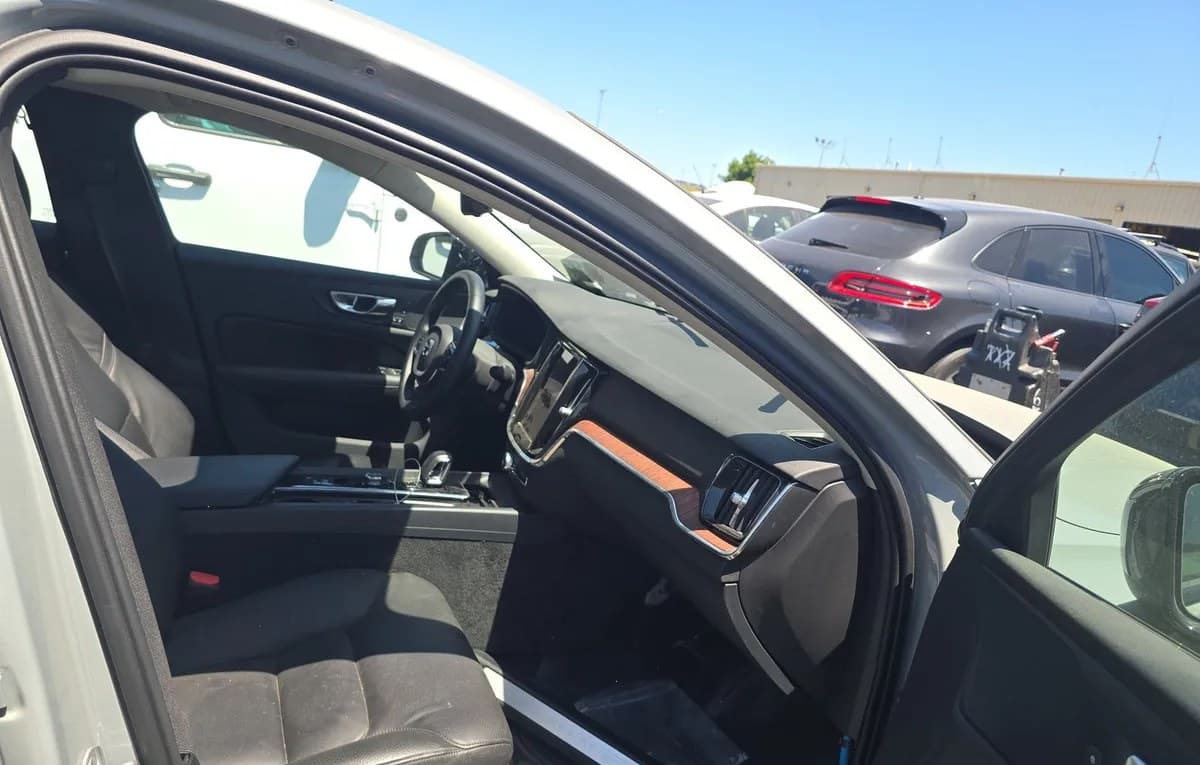 2024 VOLVO S60 B5 Plus 5