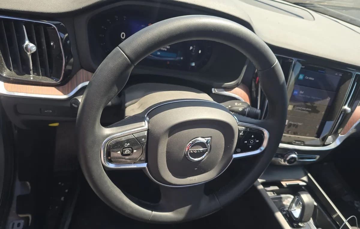 2024 VOLVO S60 B5 Plus 7