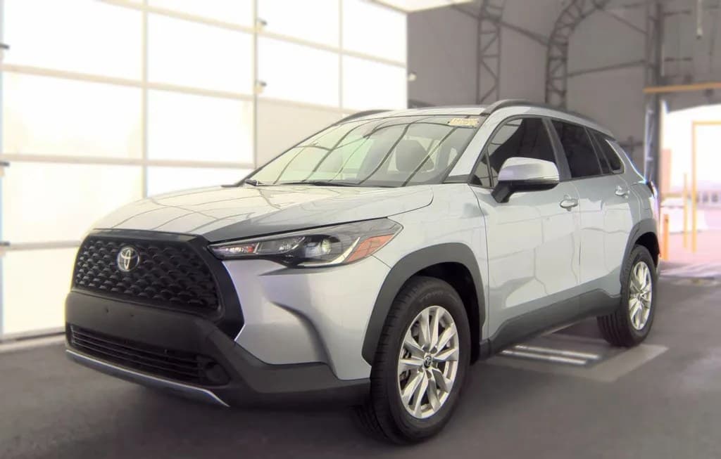 2022 TOYOTA COROLLA CROSS LE