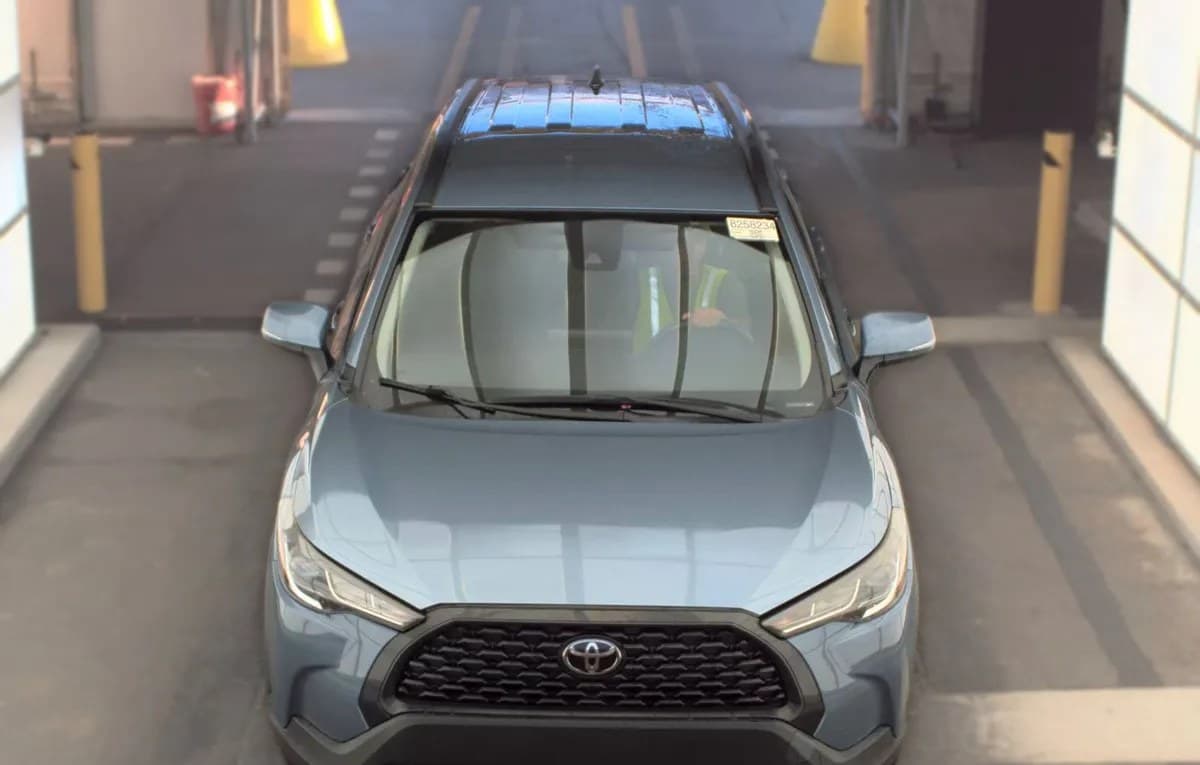 2022 TOYOTA COROLLA CROSS LE 3