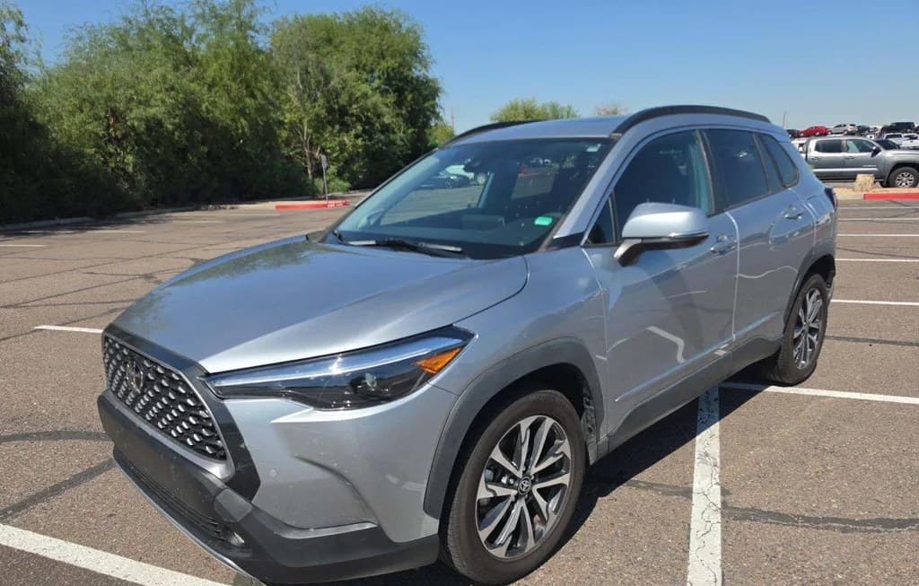 2022 TOYOTA COROLLA CROSS XLE