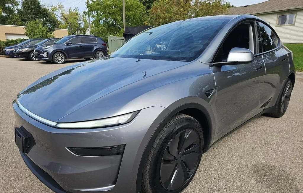 2026 TESLA MODEL Y LONG RANGE LAUNCH SERIES/PREMIUM ALL-WHEEL DRIVE
