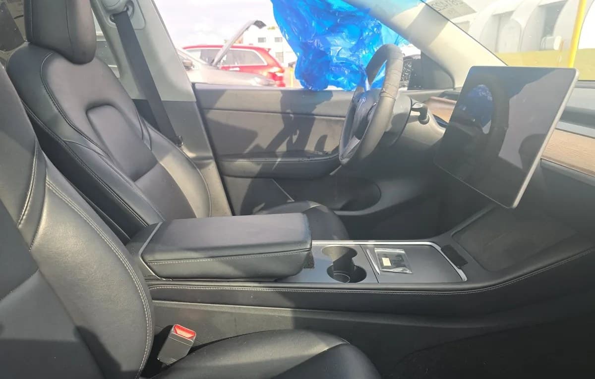 2022 TESLA MODEL Y LONG Range 5