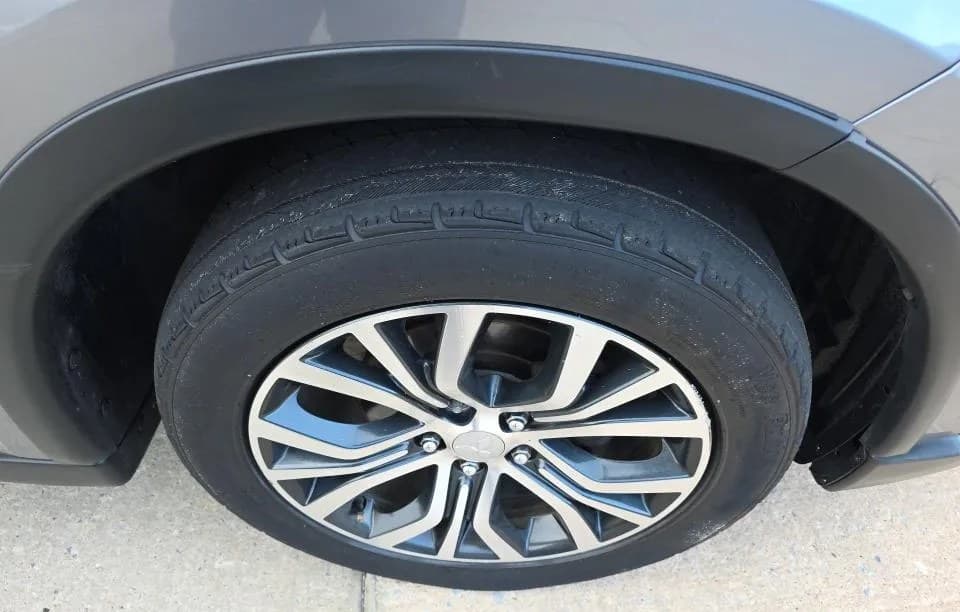 2018 MITSUBISHI OUTLANDER ES 5