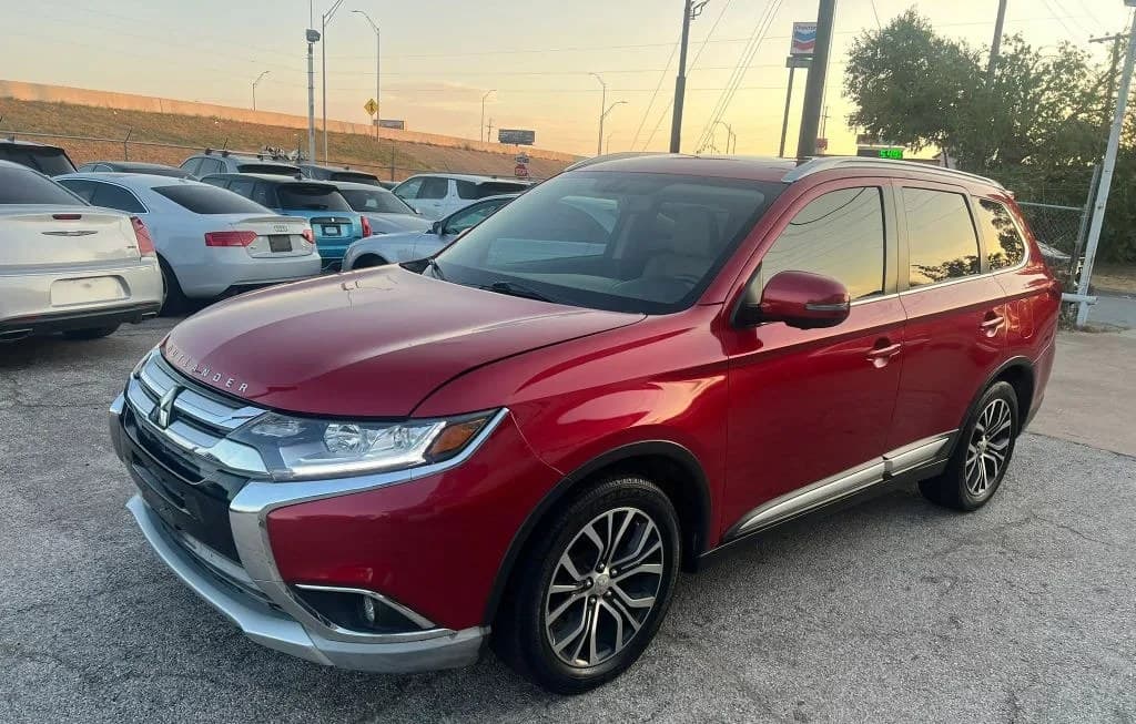 2018 MITSUBISHI OUTLANDER LE 7