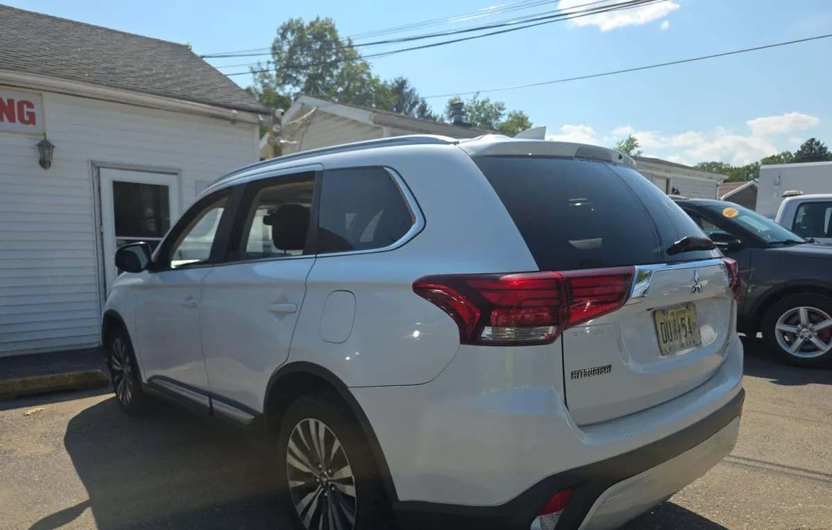 2020 MITSUBISHI OUTLANDER SEL 3