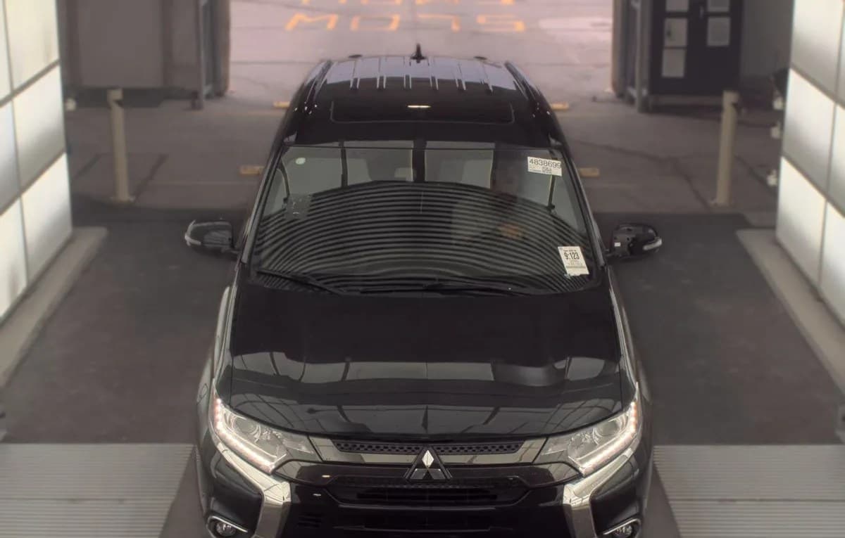 2020 MITSUBISHI OUTLANDER LE 2