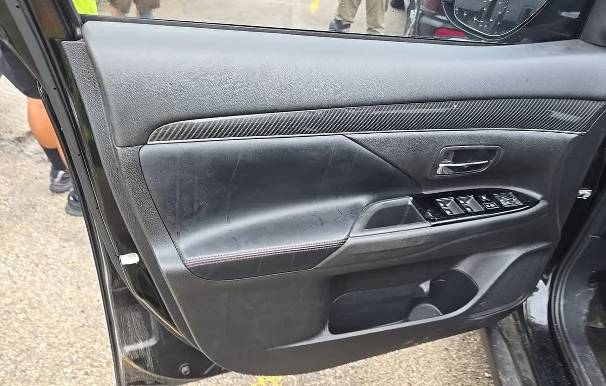 2020 MITSUBISHI OUTLANDER LE 5