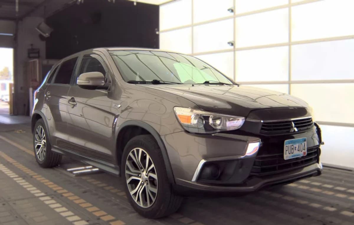 2017 MITSUBISHI OUTLANDER SPORT LE 3