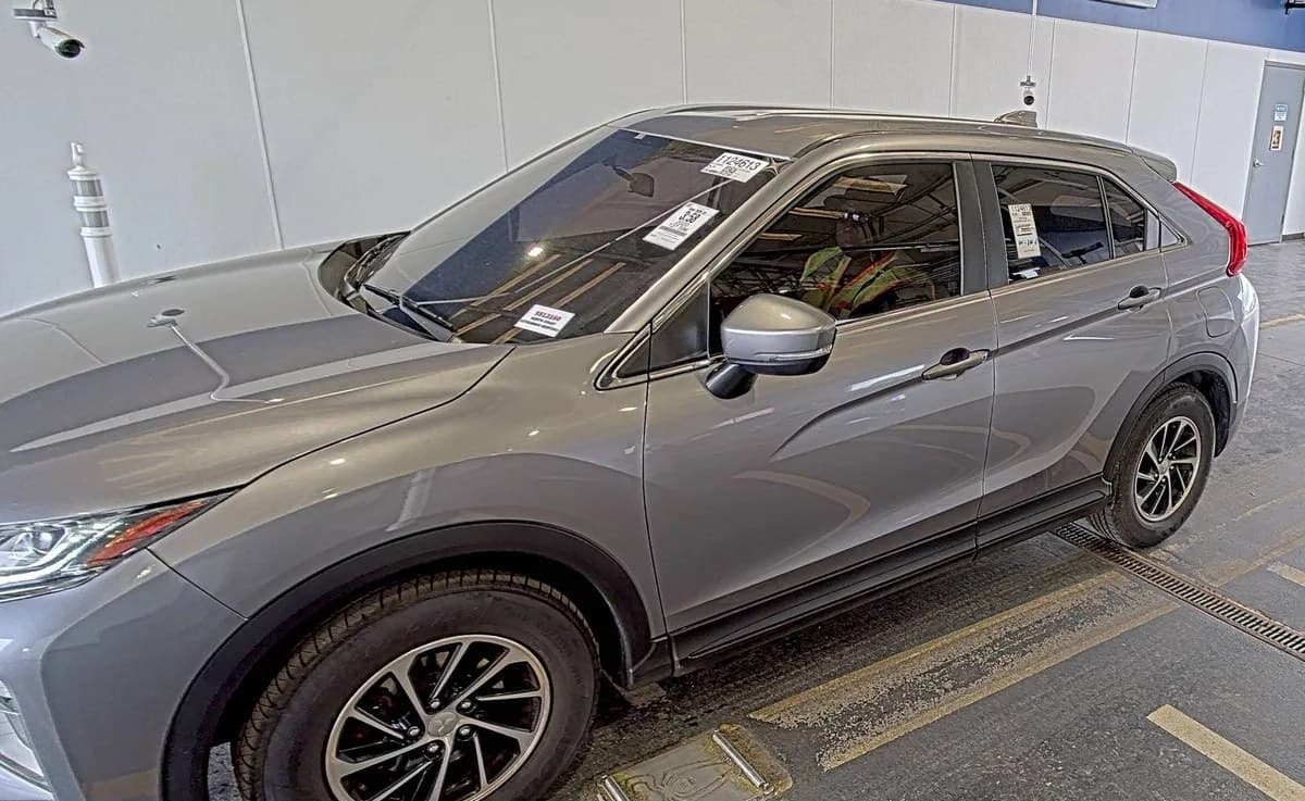 2020 MITSUBISHI ECLIPSE CROSS ES 2