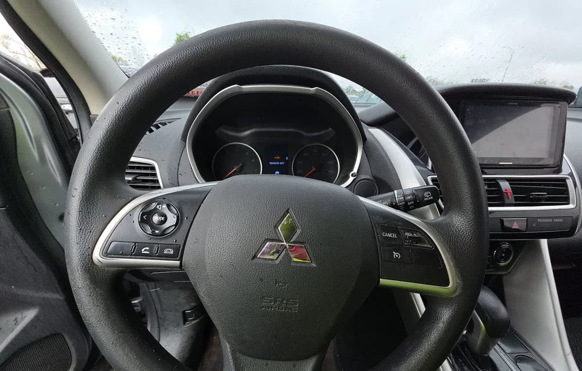 2020 MITSUBISHI ECLIPSE CROSS ES 7