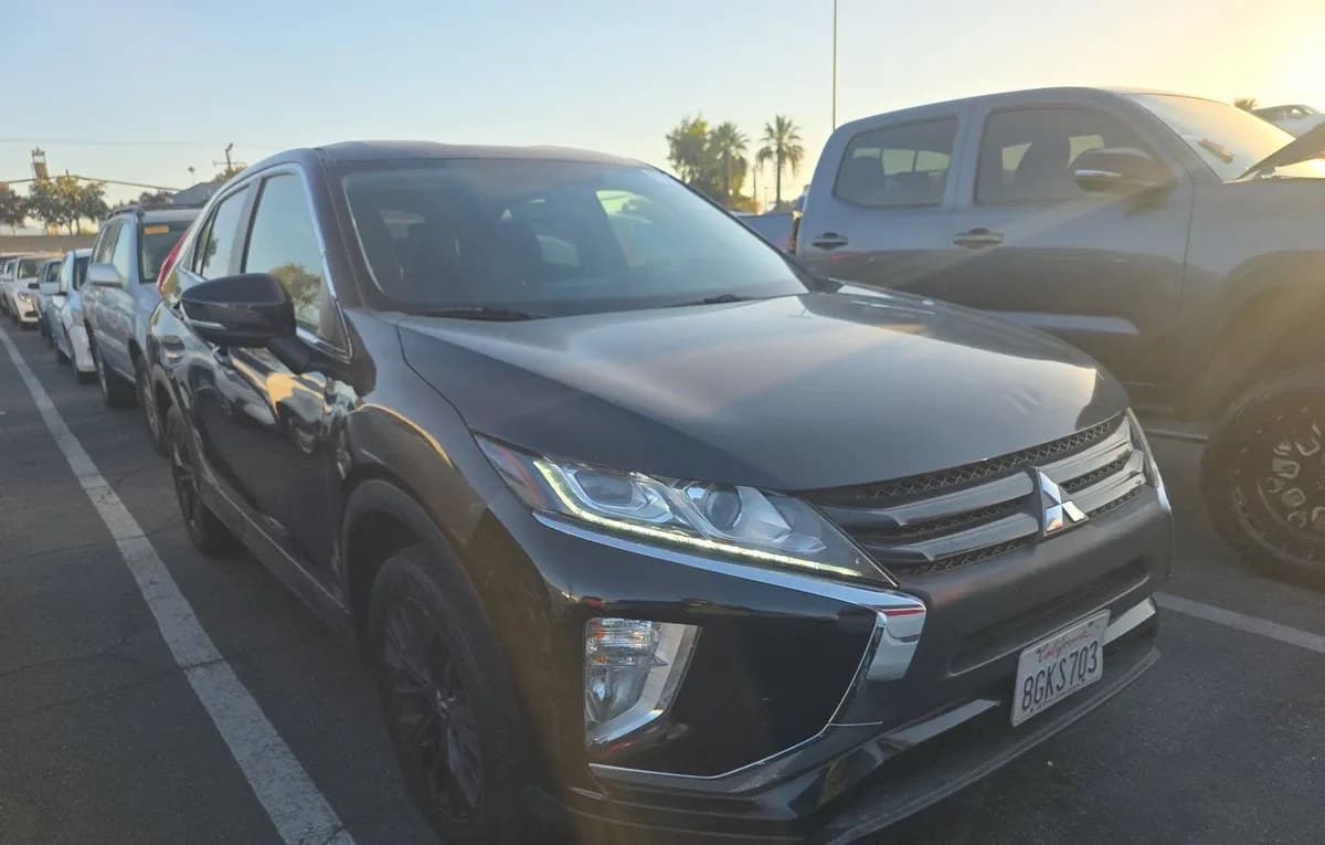 2018 MITSUBISHI ECLIPSE CROSS LE 4