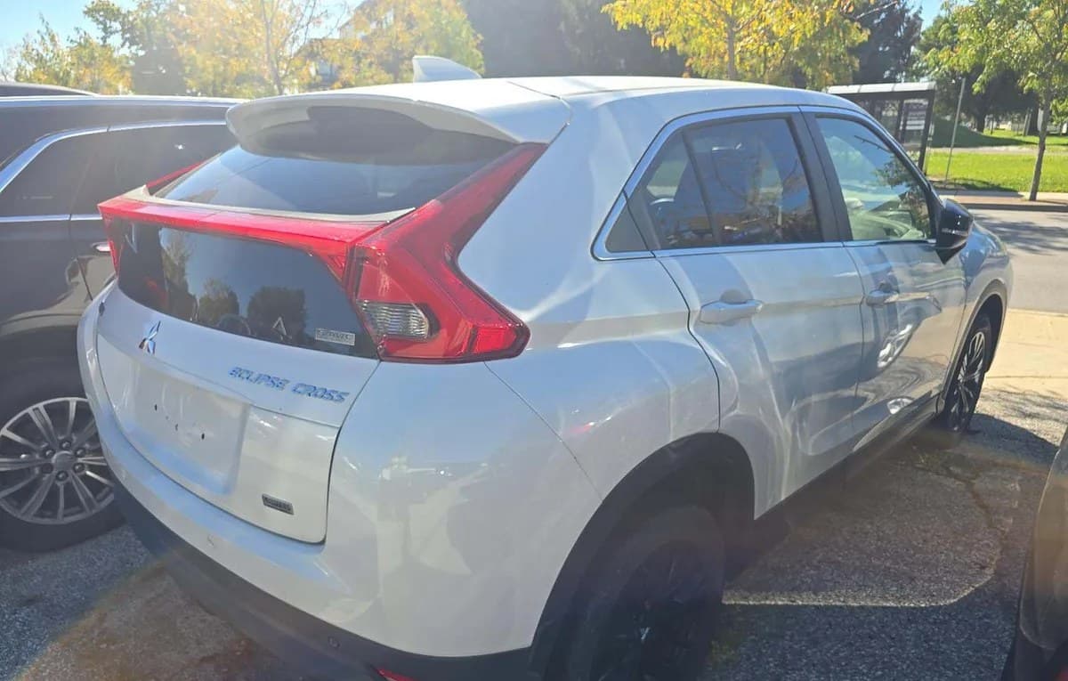 2018 MITSUBISHI ECLIPSE CROSS LE 4