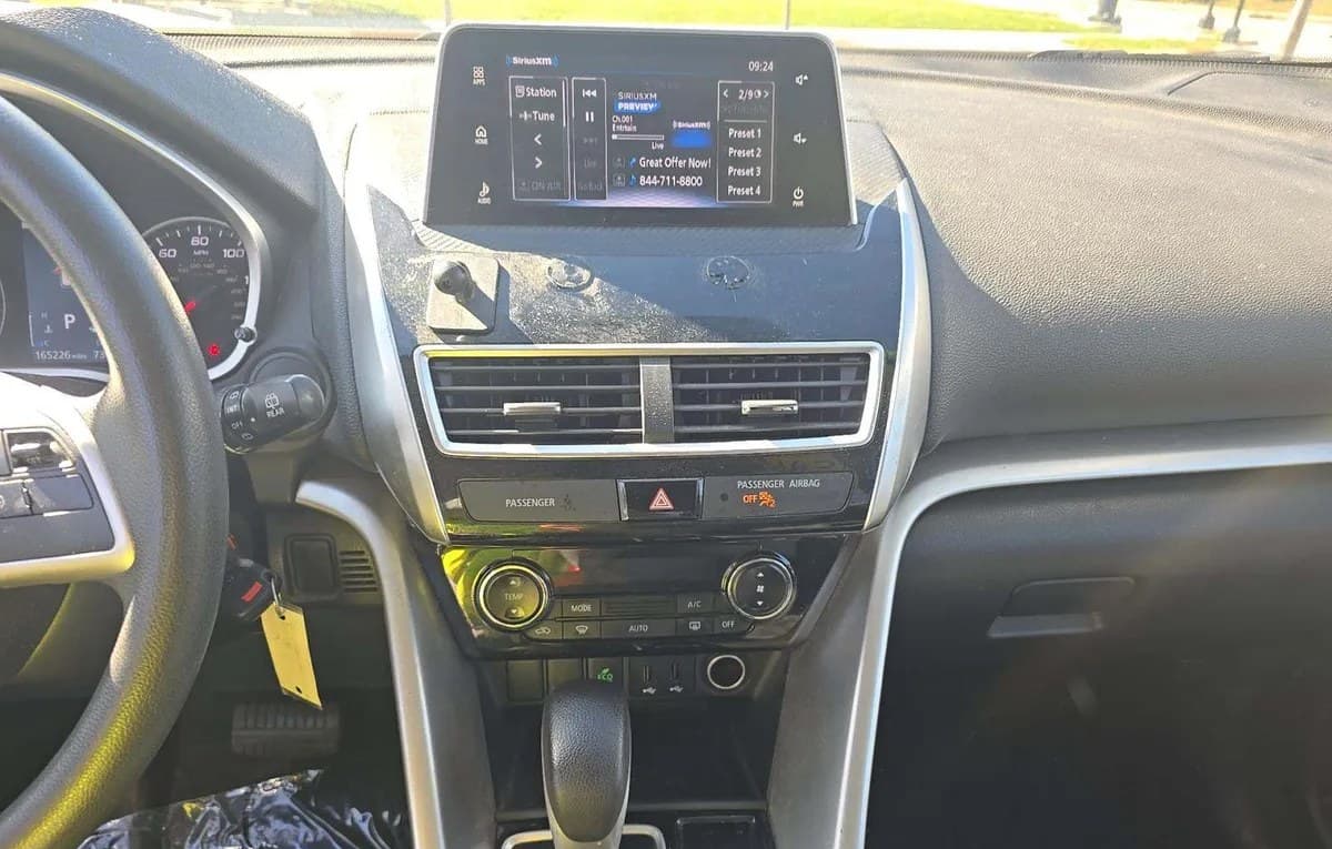2018 MITSUBISHI ECLIPSE CROSS LE 7
