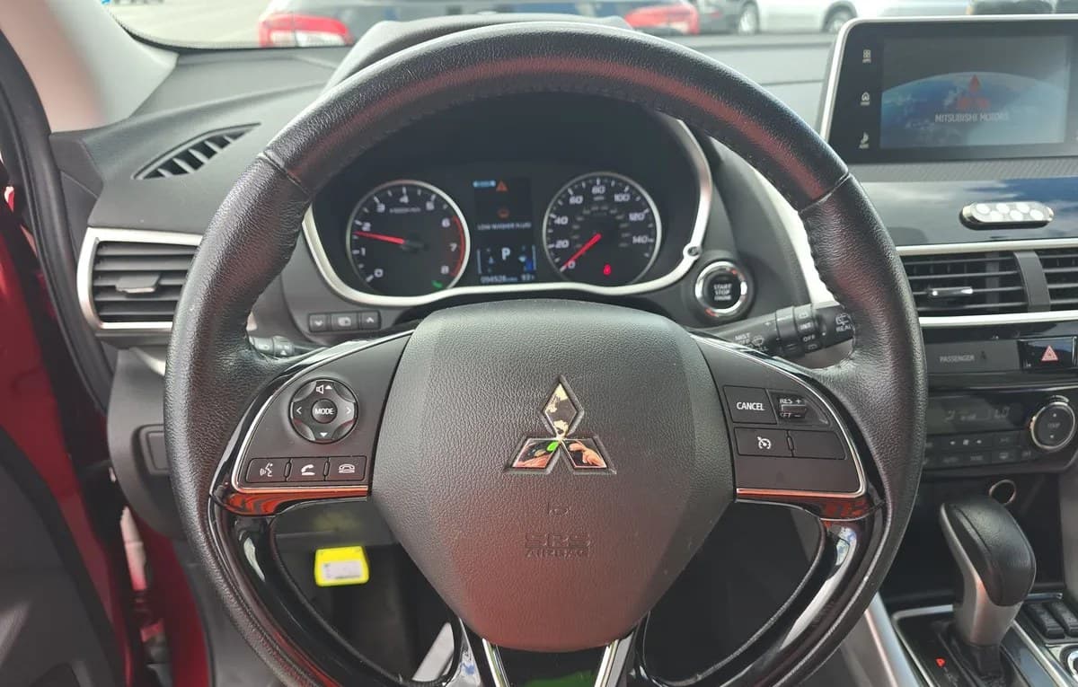 2019 MITSUBISHI ECLIPSE CROSS SE 6