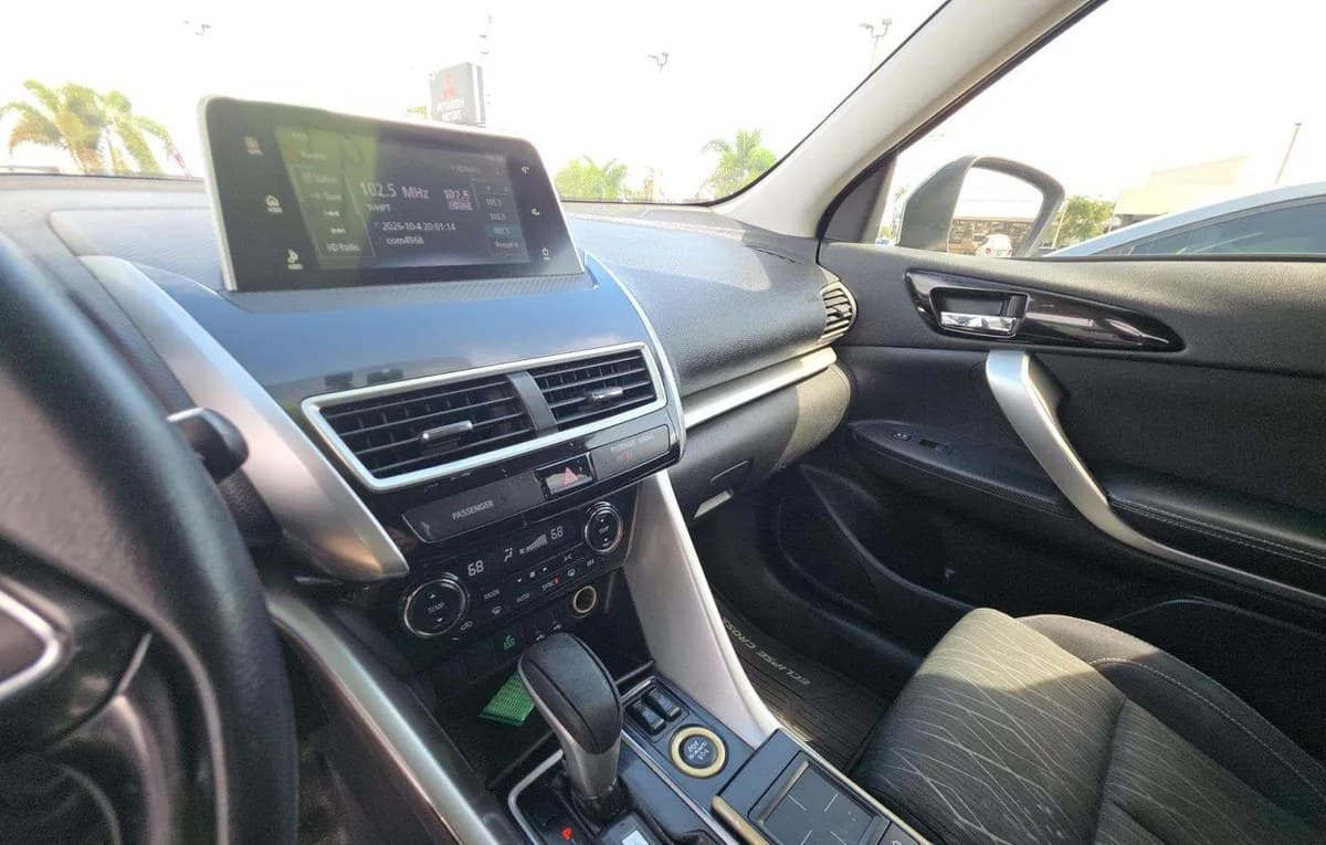 2018 MITSUBISHI ECLIPSE CROSS SE 7