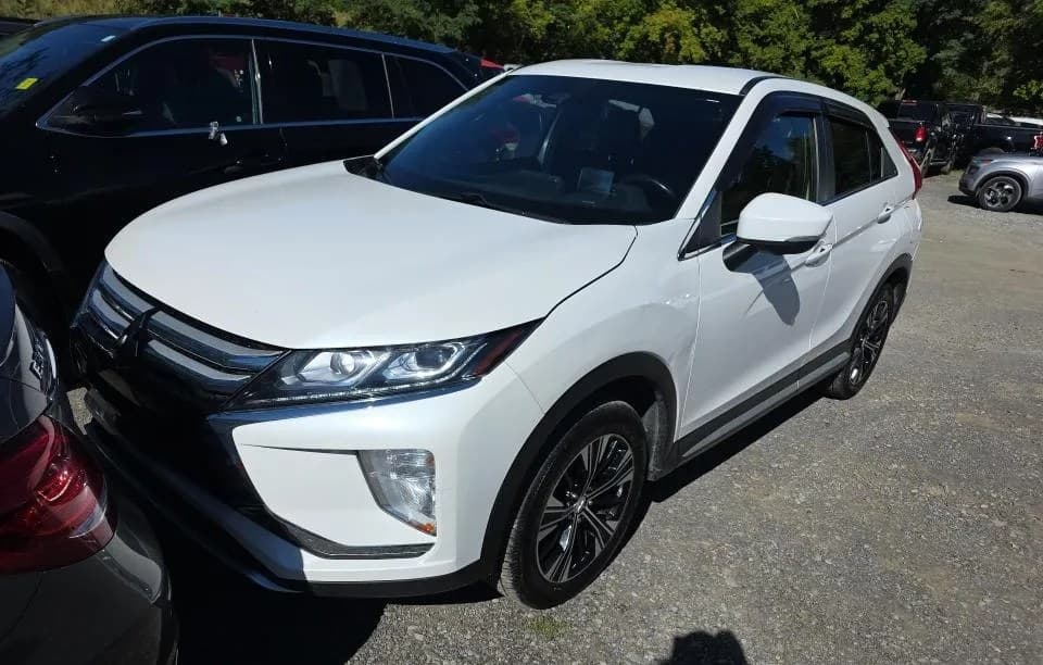 2020 MITSUBISHI ECLIPSE CROSS SE 2