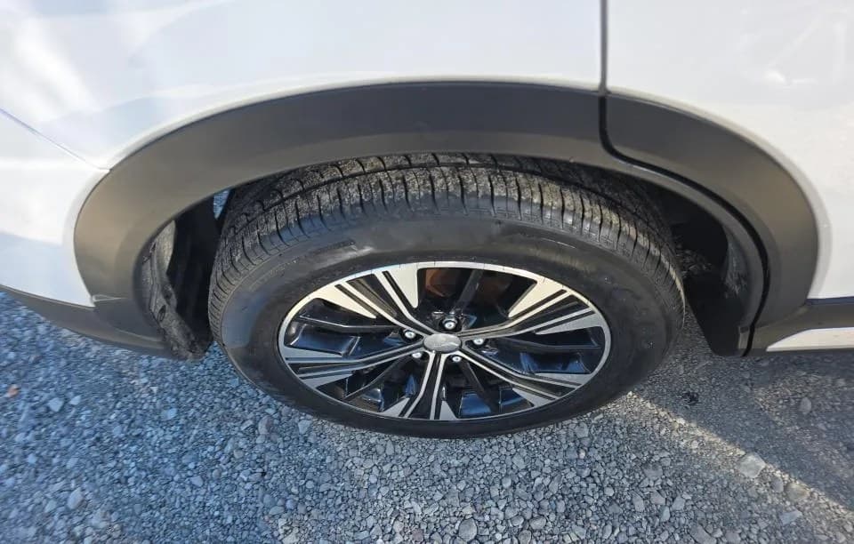 2020 MITSUBISHI ECLIPSE CROSS SE 7