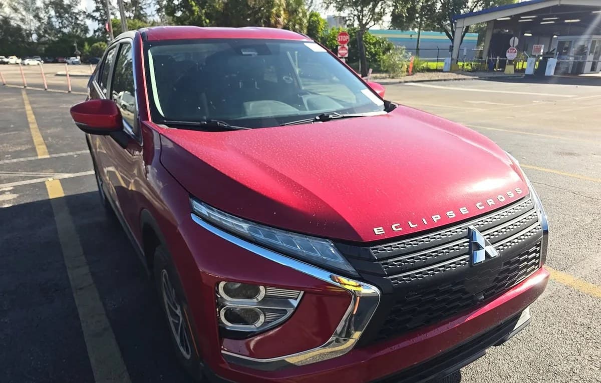 2023 MITSUBISHI ECLIPSE CROSS ES 4