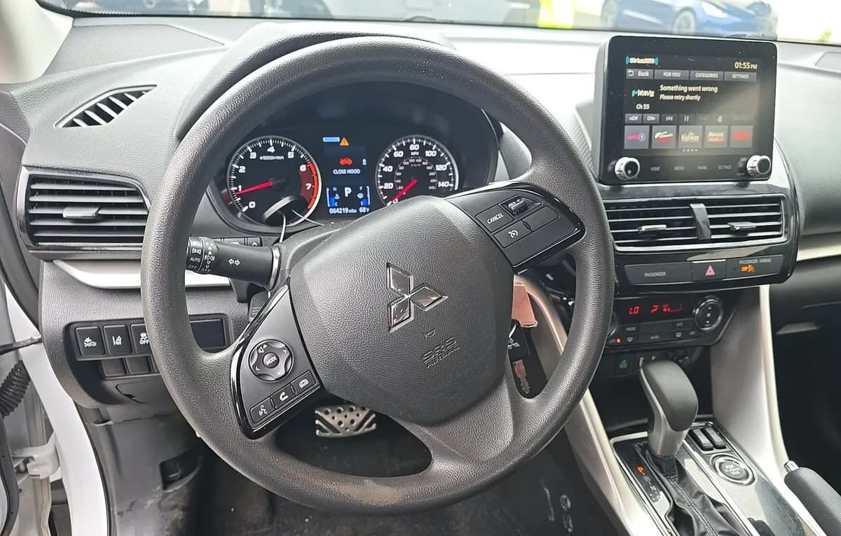 2022 MITSUBISHI ECLIPSE CROSS LE 7