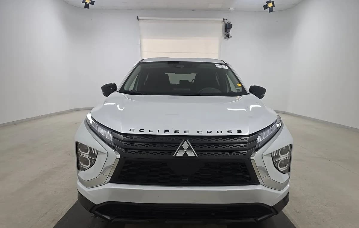 2024 MITSUBISHI ECLIPSE CROSS LE 3