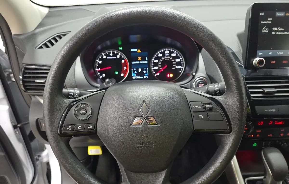 2024 MITSUBISHI ECLIPSE CROSS LE 7
