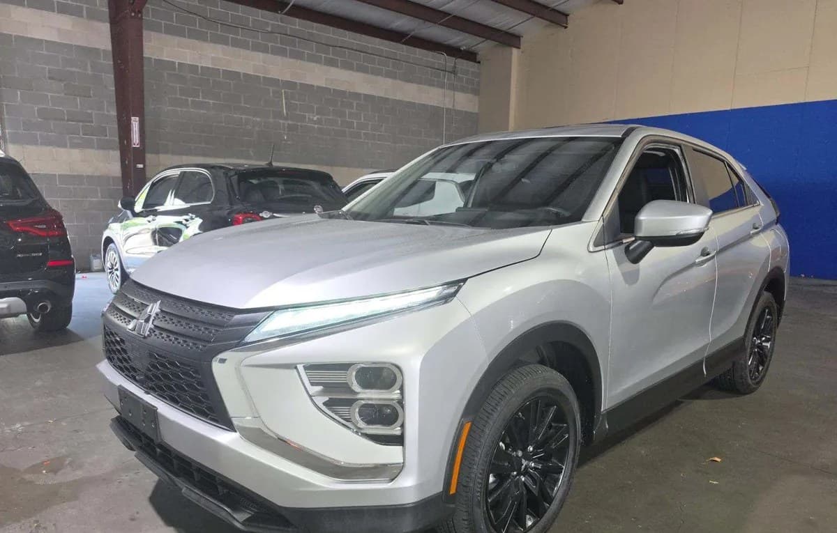 2025 MITSUBISHI ECLIPSE CROSS LE 2