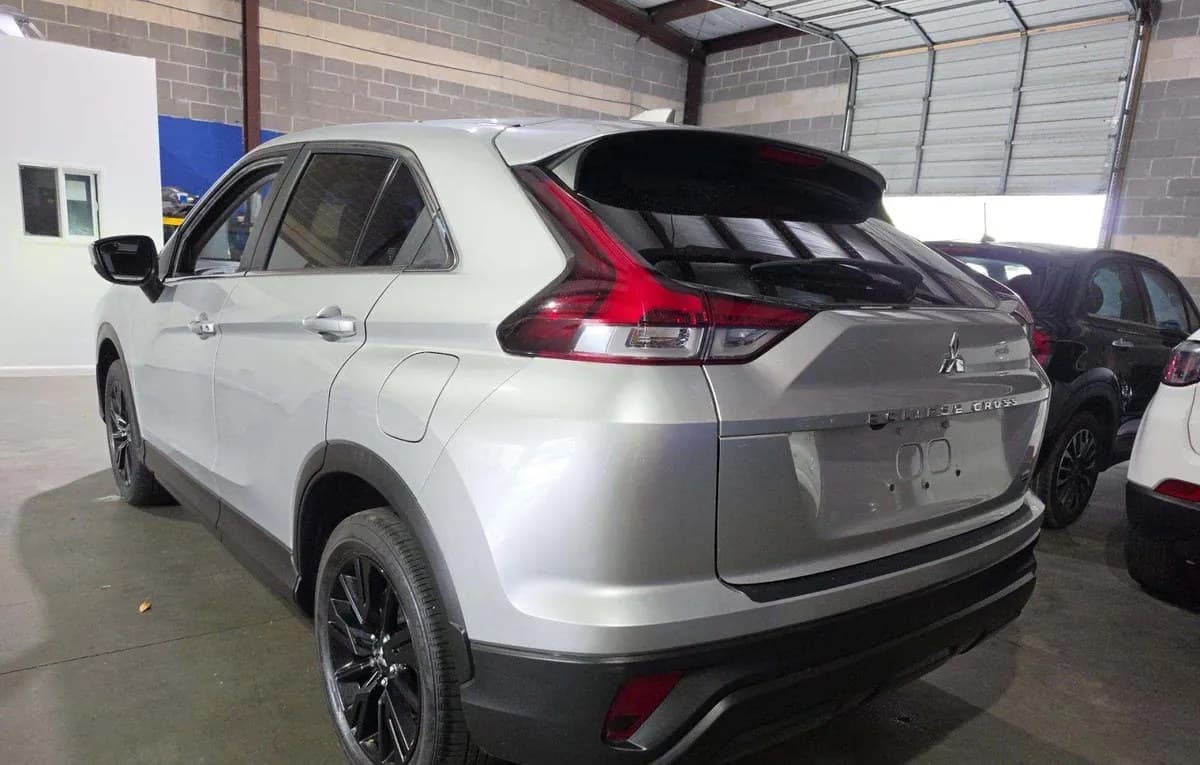 2025 MITSUBISHI ECLIPSE CROSS LE 3