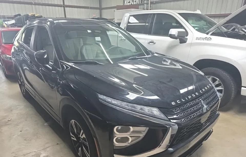 2023 MITSUBISHI ECLIPSE CROSS SEL 4