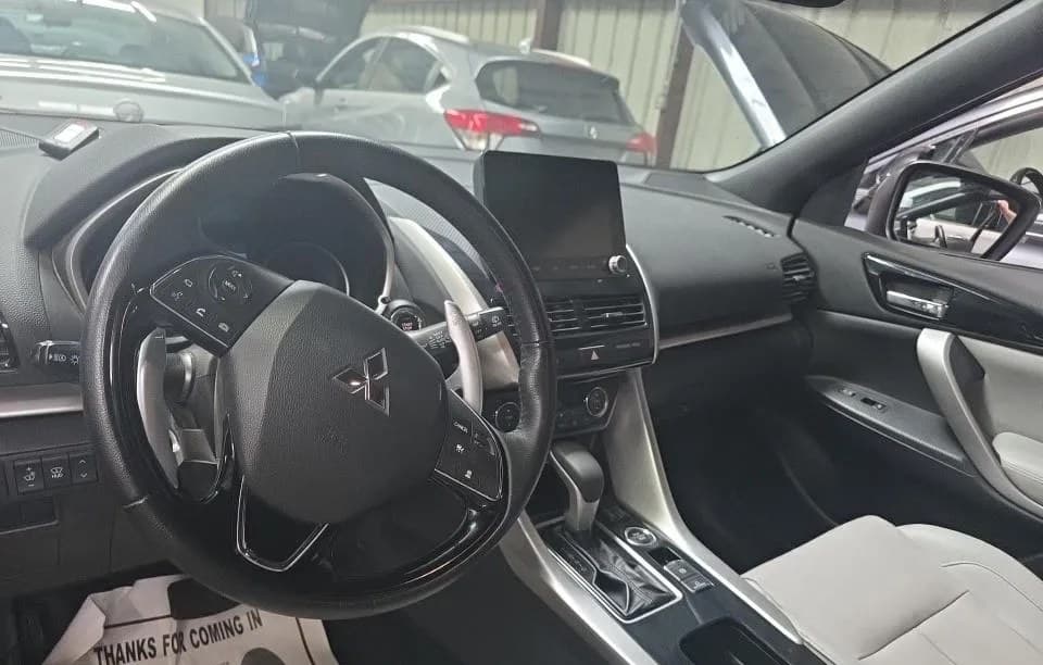 2023 MITSUBISHI ECLIPSE CROSS SEL 5