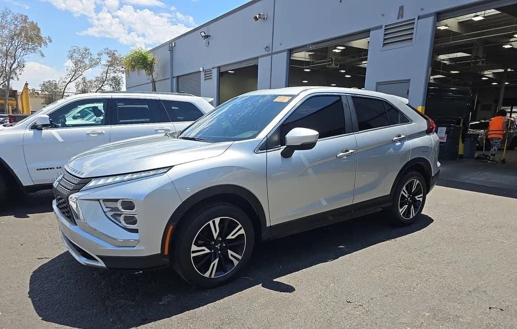 2024 MITSUBISHI ECLIPSE CROSS SE
