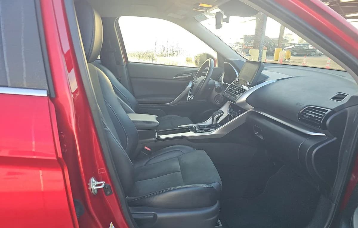 2024 MITSUBISHI ECLIPSE CROSS SE 5