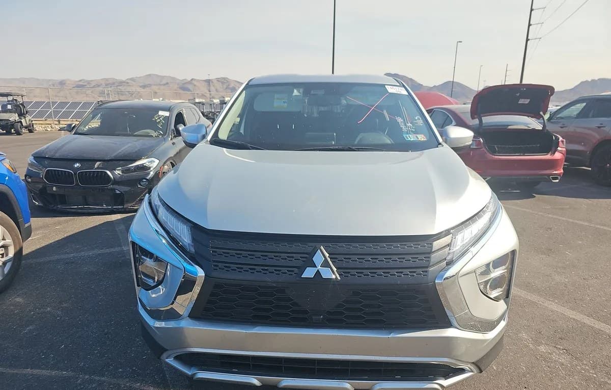 2024 MITSUBISHI ECLIPSE CROSS SE 3
