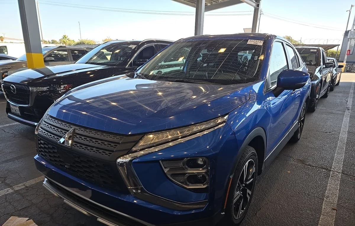 2025 MITSUBISHI ECLIPSE CROSS SE 2