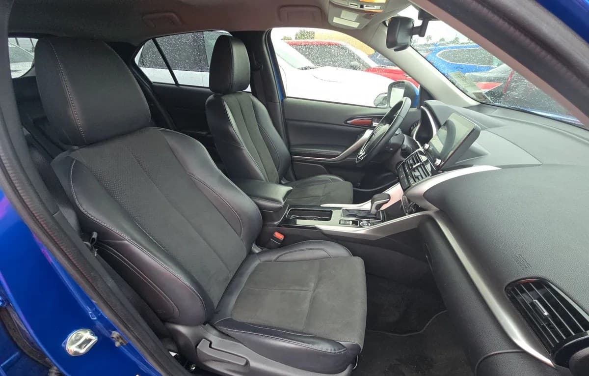 2025 MITSUBISHI ECLIPSE CROSS SE 5
