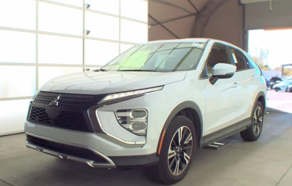 2025 MITSUBISHI ECLIPSE CROSS SE 1