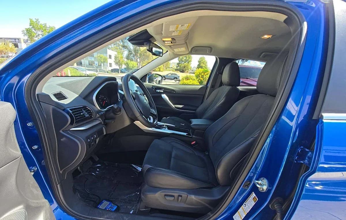 2026 MITSUBISHI ECLIPSE CROSS SE 4