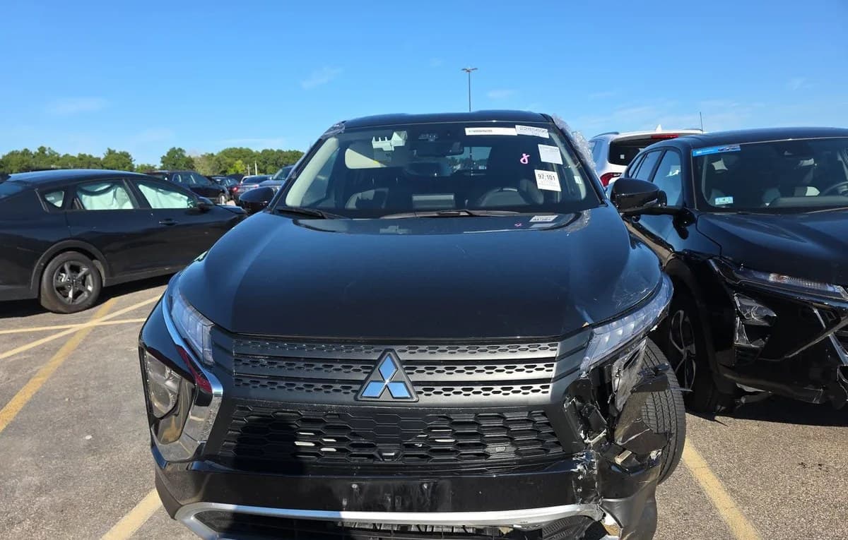 2026 MITSUBISHI ECLIPSE CROSS SE 3