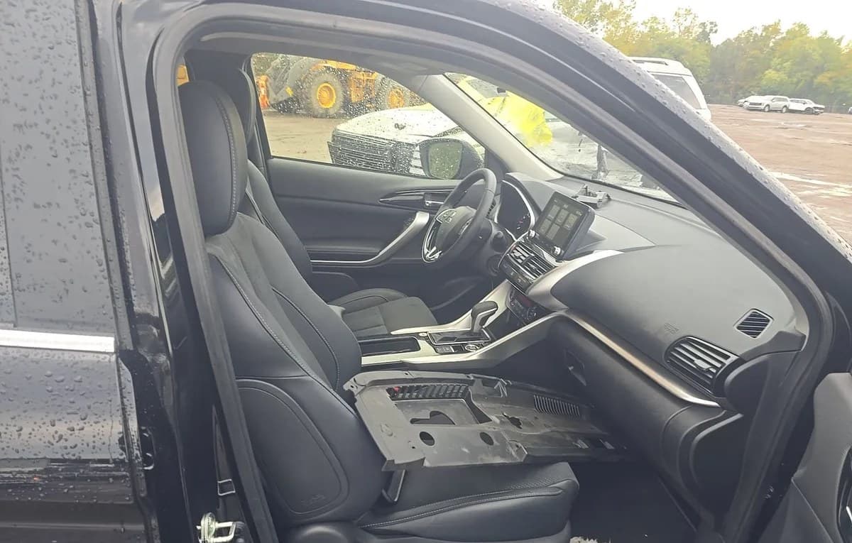 2026 MITSUBISHI ECLIPSE CROSS SE 5