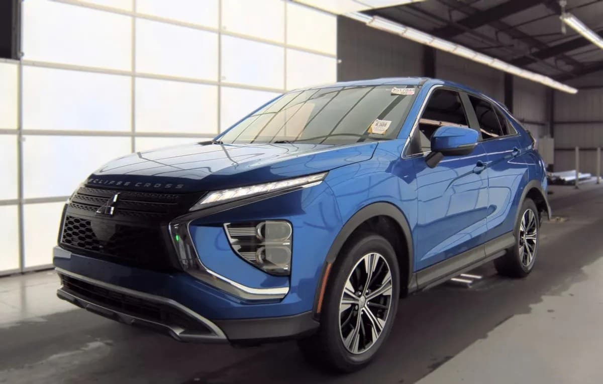 2022 MITSUBISHI ECLIPSE CROSS SE 2