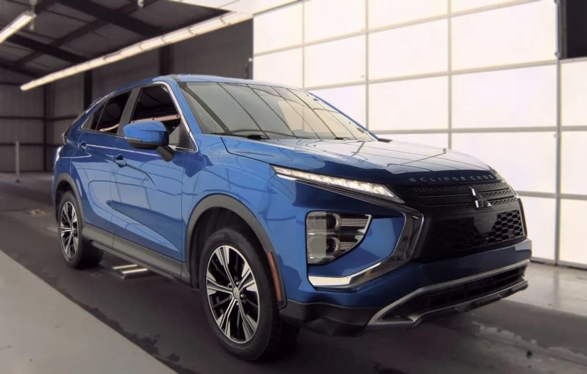 2022 MITSUBISHI ECLIPSE CROSS SE 4