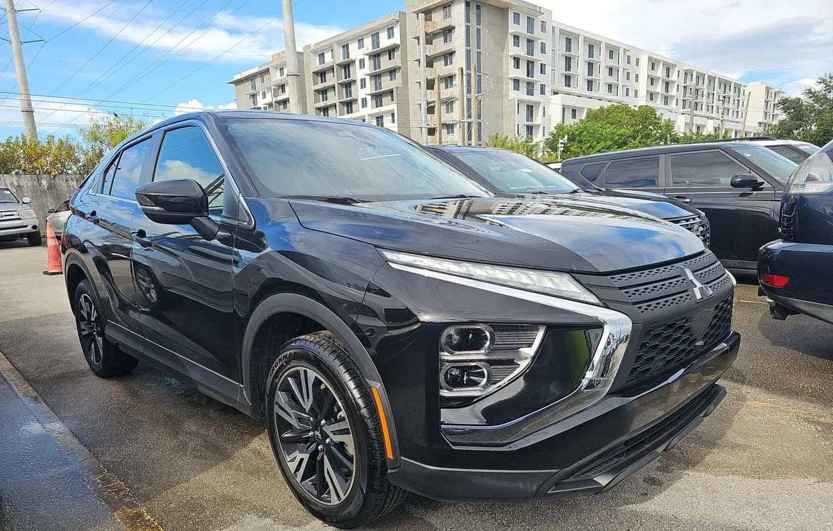 2024 MITSUBISHI ECLIPSE CROSS SE 4