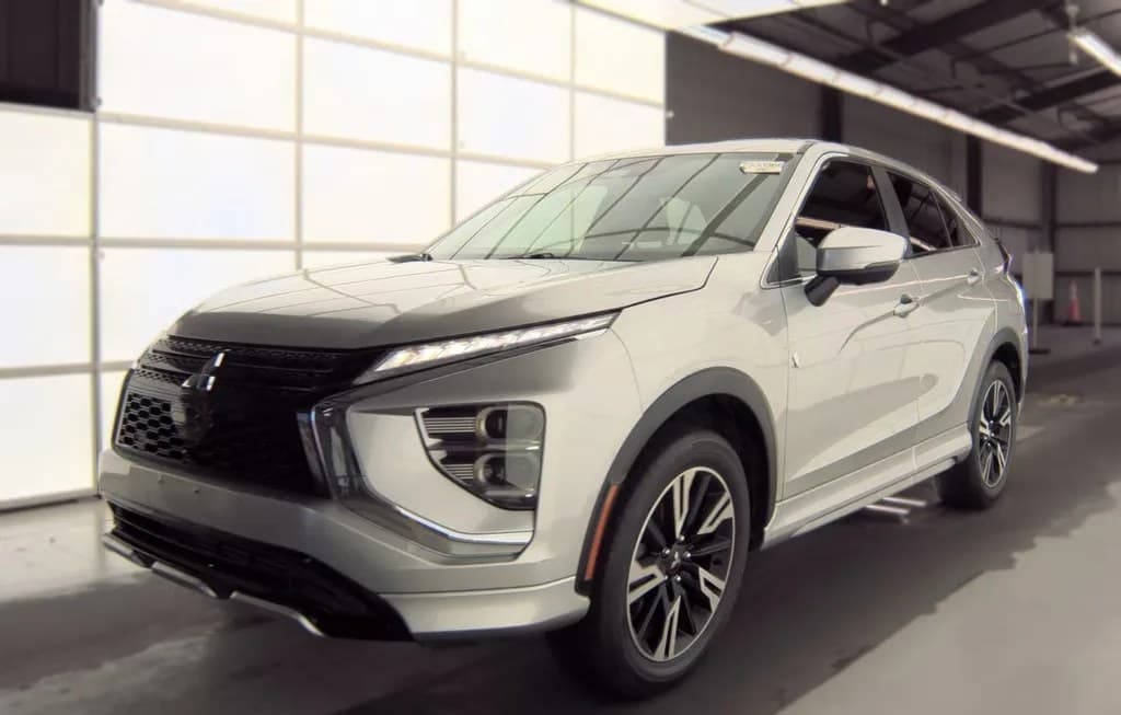 2023 MITSUBISHI ECLIPSE CROSS SE 1