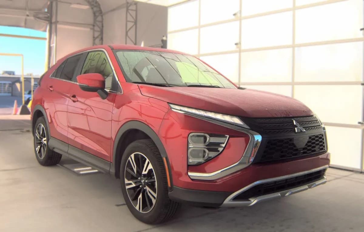 2025 MITSUBISHI ECLIPSE CROSS SE 4
