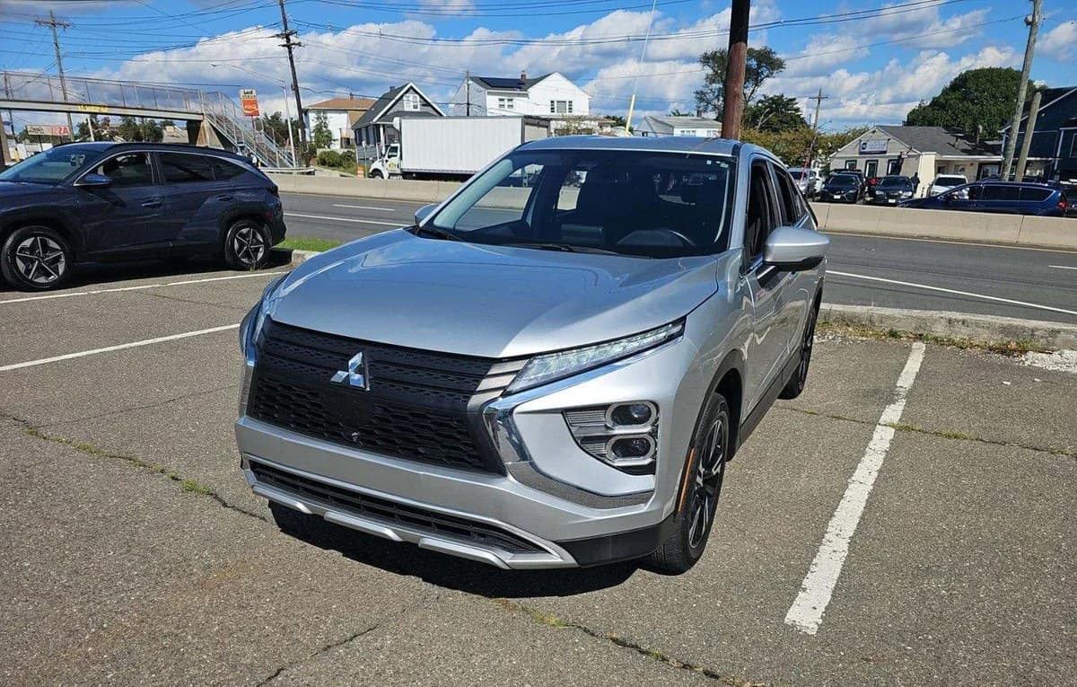 2025 MITSUBISHI ECLIPSE CROSS SE 2