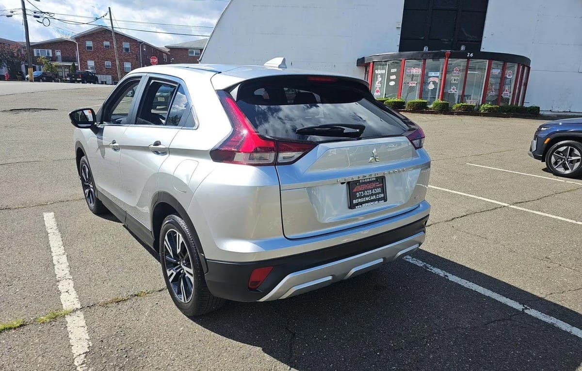 2025 MITSUBISHI ECLIPSE CROSS SE 3