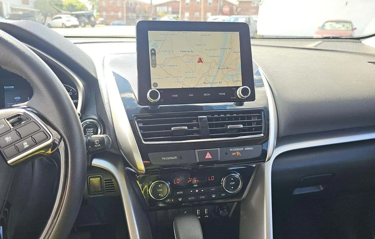 2025 MITSUBISHI ECLIPSE CROSS SE 7