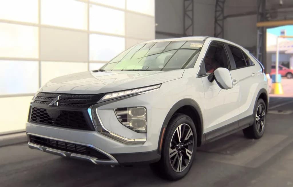 2024 MITSUBISHI ECLIPSE CROSS SE 1